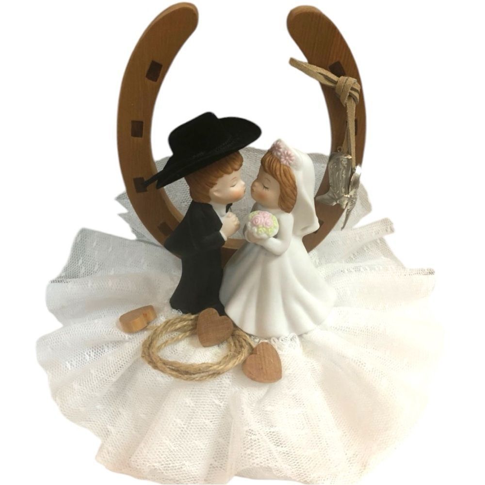 Cowboy/Cowgirl wedding cake topper! Pre loved in good condition! - Picture 1 of 3